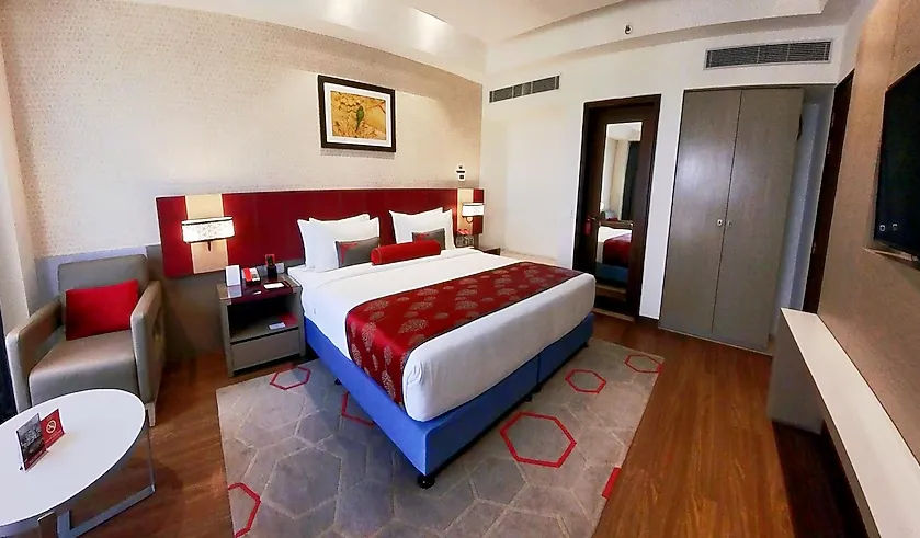 1 Queen Bed, One-Bedroom Suite, Non-Smoking