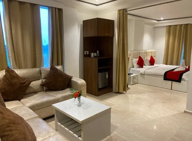 8fol-by-LaRiSa-Basti-suite