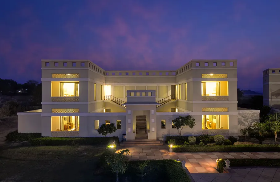 Hotel entrance of Achrol Niwas Jaipur displaying traditional architecture and arrival pathway