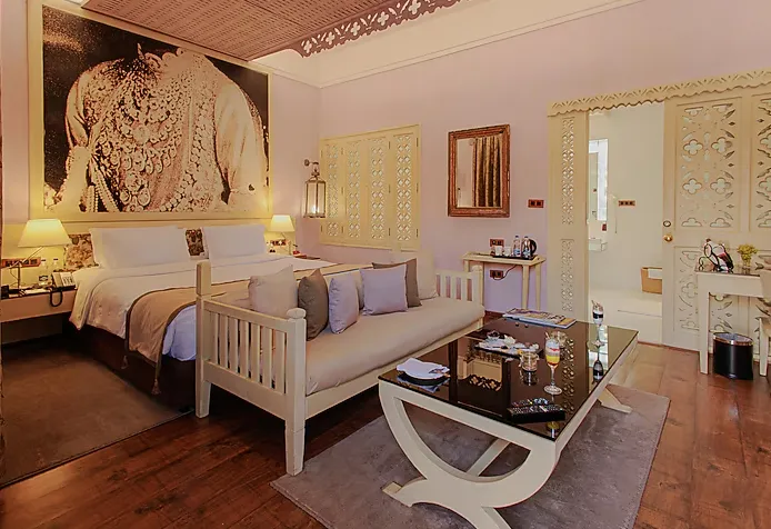 Ajit-Bhawan-ajit-suite-pool-view