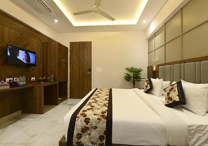 Avalon-Palms-Agra-executiveroom