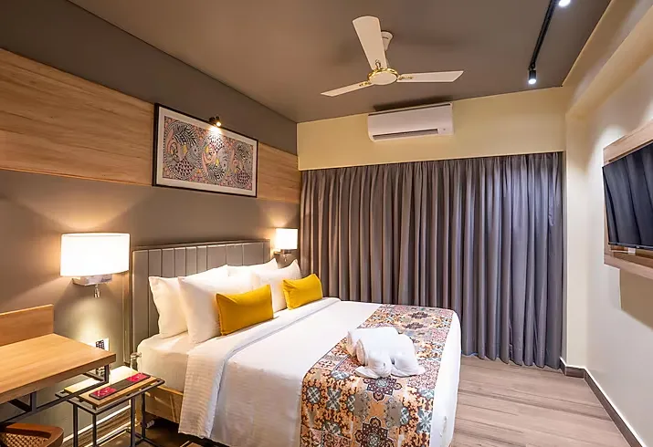 Deluxe Double with Balcony Partial Sea View - Enjoy Complimentary Hi-Tea