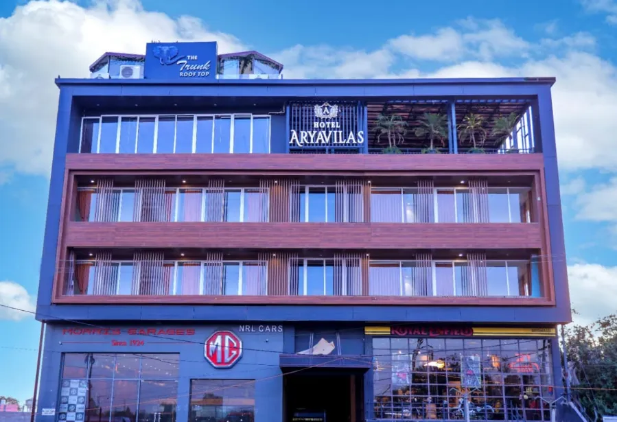 Hotel-Aryavilas-Mathura-facade