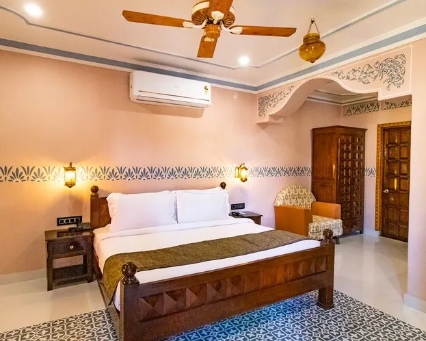 ETHNIC SUPER DELUXE ROOM