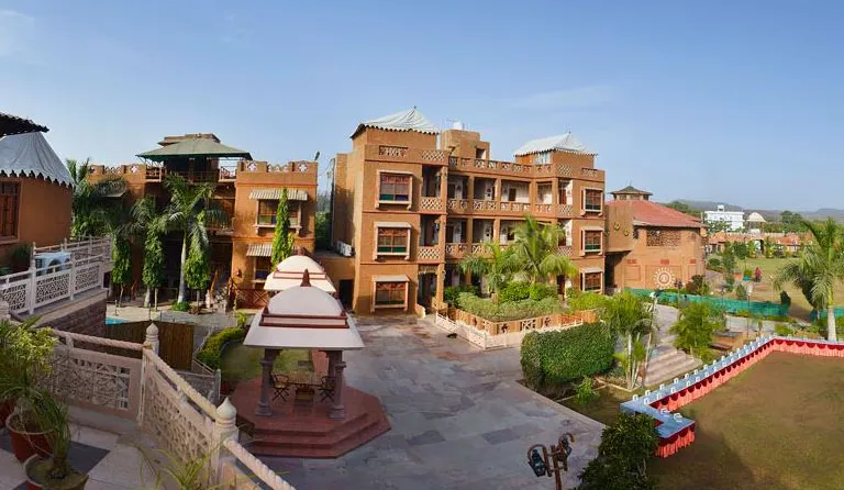Hotel-Nirali-Dhani-Jodhpur-facade