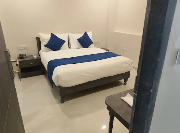 Executive room at Hotel RoyalOcean Prime Jaipur arranged for business-focused stays