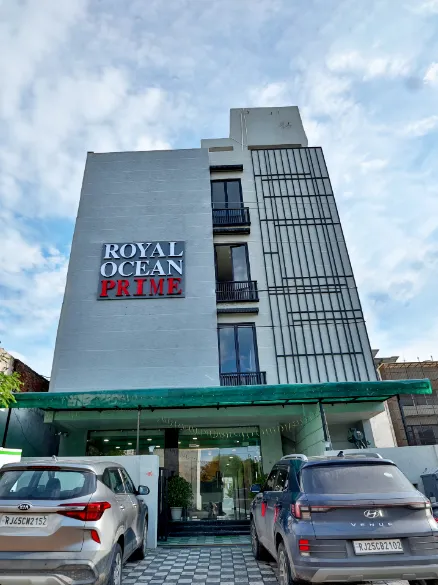 Hotel-Royal-Ocean-Prime-Jaipur-facade