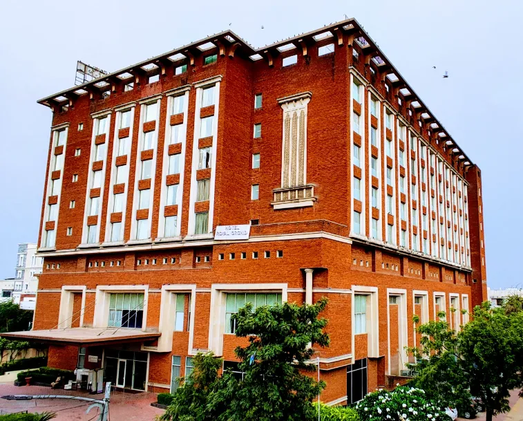 Hotel-Royal-Orchid-Jaipur-facade