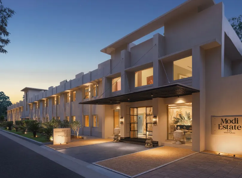 Modi-Estate-Meerut-AM-Hotel-Kollection-facade