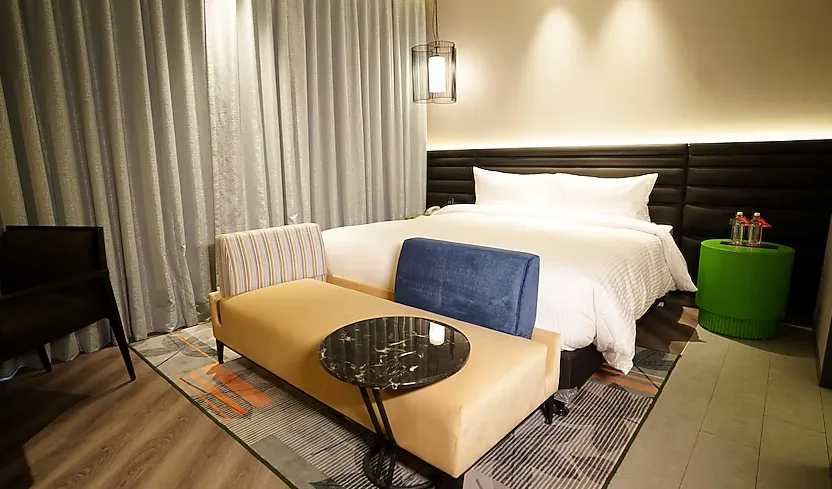 Ramada-Encore-by-Wyndham-Bareilly-Civil-Lines-super-deluxe-king-room