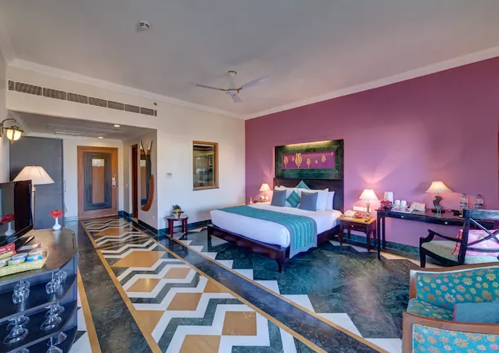 Super Deluxe Room, Private Sitting Area, Garden and City Views