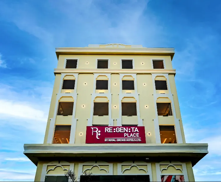 Regenta-Place-Jhansi-facade
