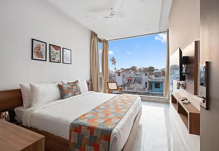 Vasu-Palace-Ayodhya-Superior-Room