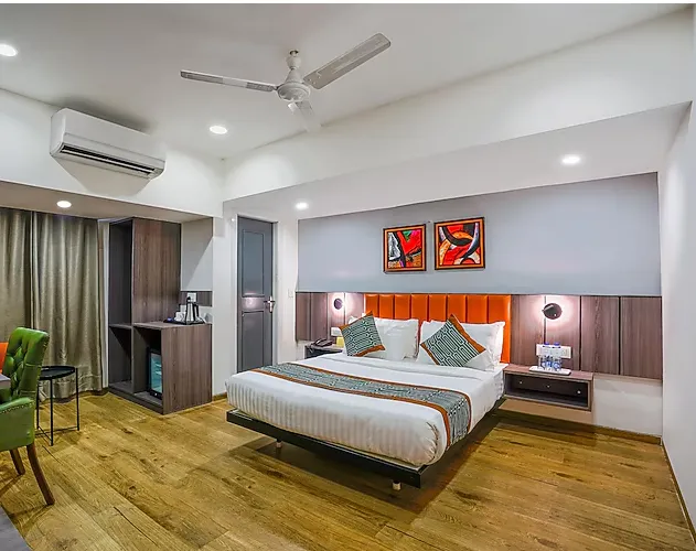 Apex-Beacon-Hotel-jbnagar-executive-room