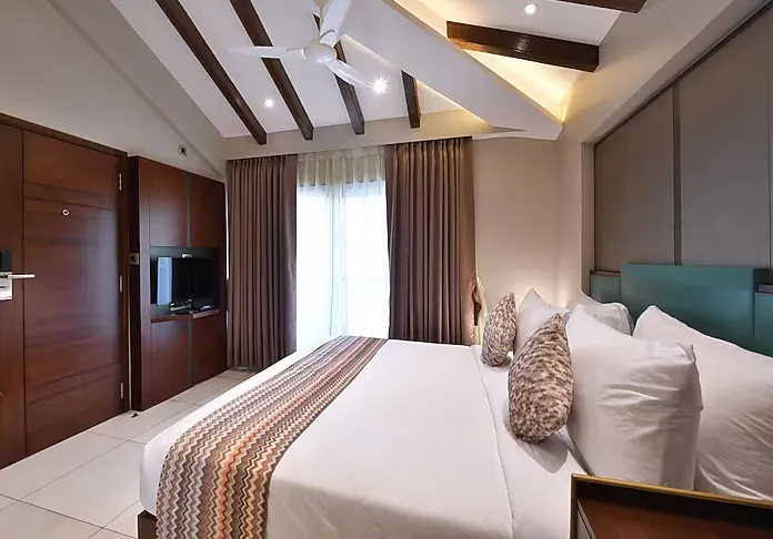 Arova-Wood-Zinc-lonavala-zuper-premium-room