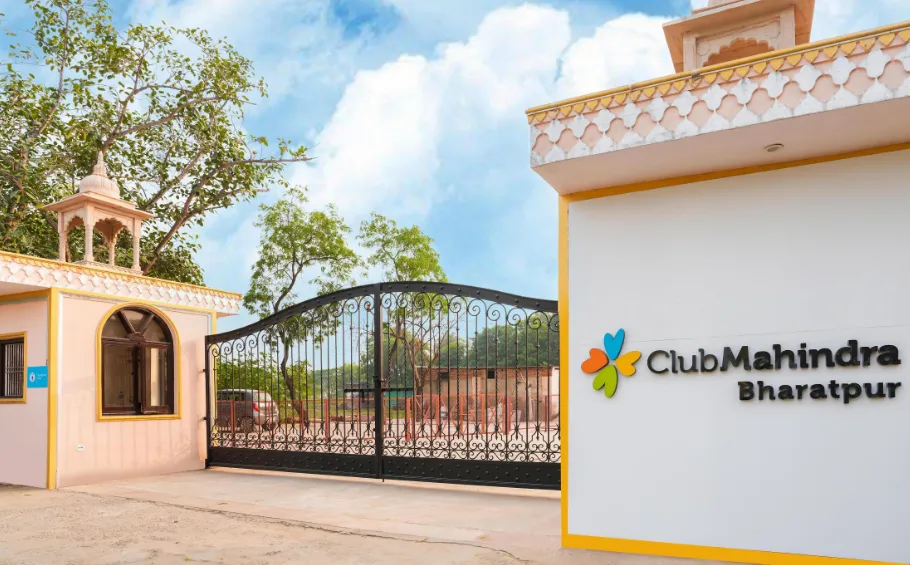 Entrance of Club Mahindra Bharatpur with façade and landscaped drive