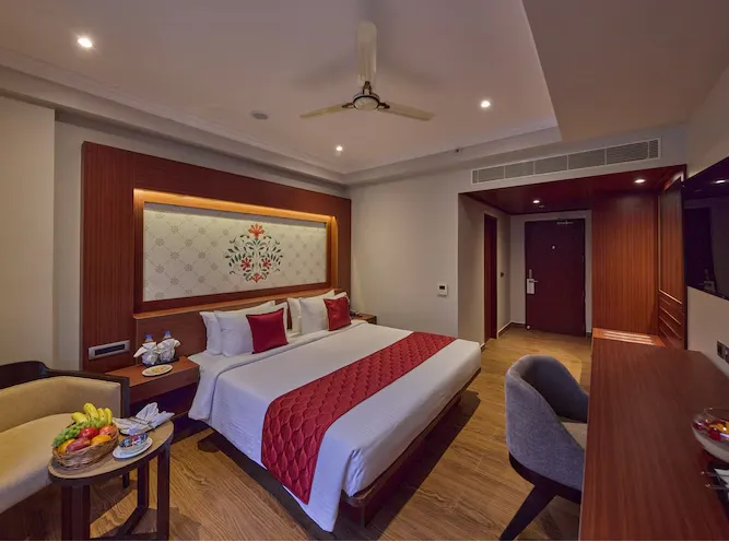 Golden-Tulip-Tirupati-deluxe-double-room