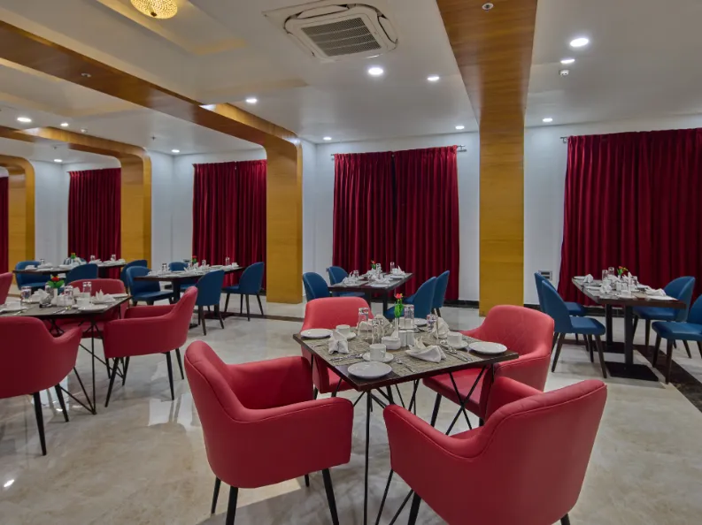 Golden-Tulip-Tirupati-restaurant