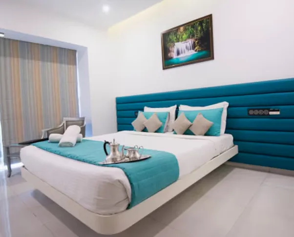 Hotel-VITS-Sharanam-Thane-deluxe-double-room