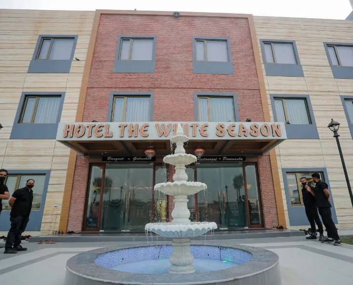 Hotel-the-White-Season-Bhilwara-facade