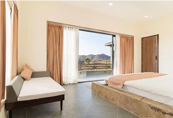 Kavish-Kutumb-Villa-Kumbhalgarh-majestic-suite-room