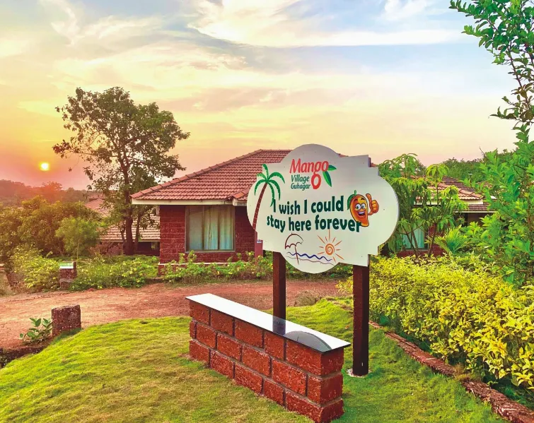 Mango-Village-Resort-Guhagar-entrance