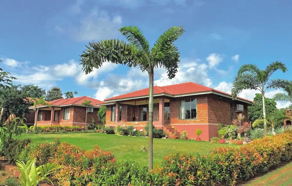 Mango-Village-Resort-Guhagar-facade