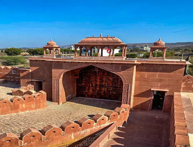 Puratan-Qila-Ranthambore-entrance