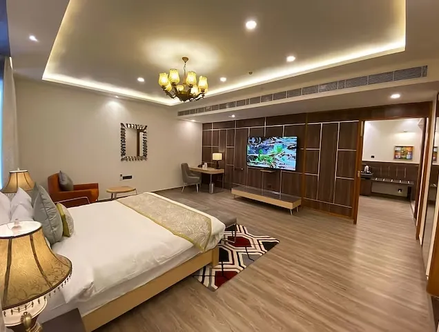 Ramada-by-Wyndham-Ajmer-1kingbed-presidentialsuite-nonsmoking