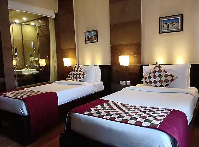 Ramada-by-Wyndham-Ajmer-2twinbeds-mobility-accessible-smoking