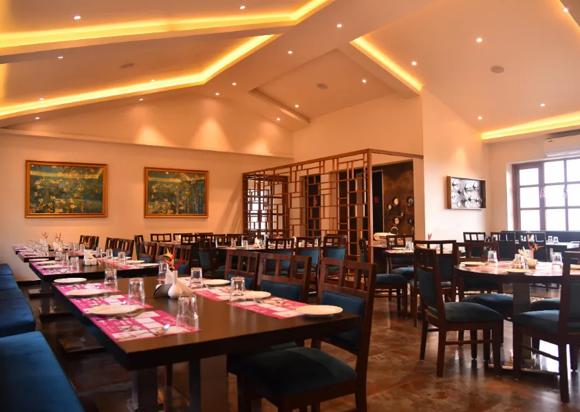 Regenat-Place-Greenleaf-Mahabaleshwar-restaurant