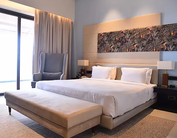 Regenat-Place-Greenleaf-Mahabaleshwar-royal-suite