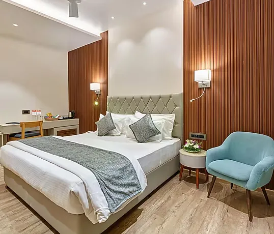 Regenta-Place-Raysons-Kohlapur-premium-room