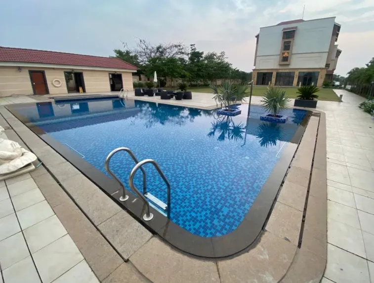 The-Fern-Lonavala-swimmingpool