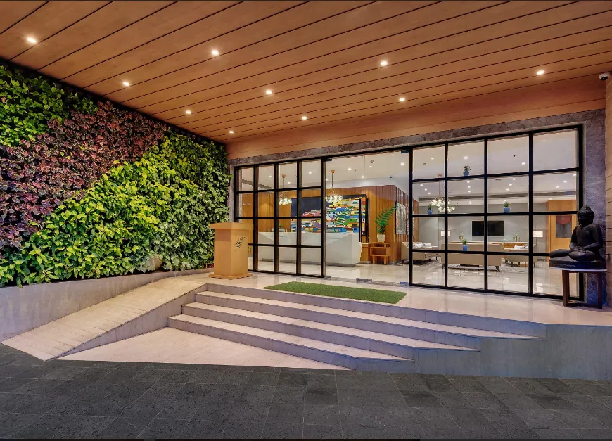 The-Fern-Residency-Navi-Mumbai-entrance