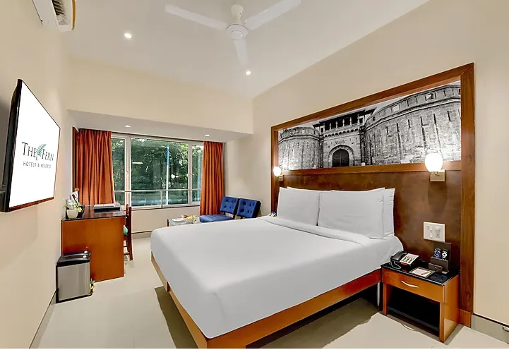 The-Fern-Residency-Pune-wintergreenroom-1kingbed
