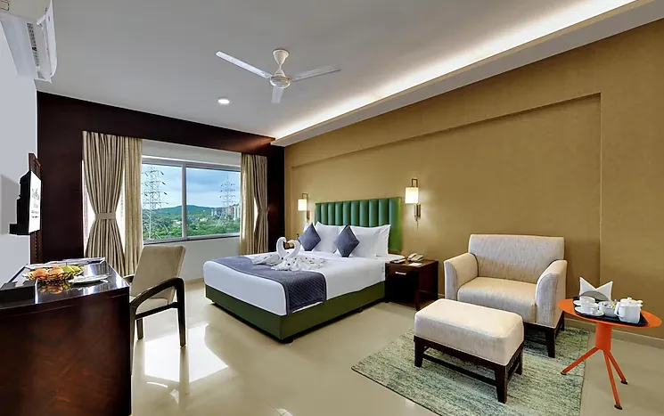 The-Fern-Residency-Vadgaon-Talegaon-wintergreen-room
