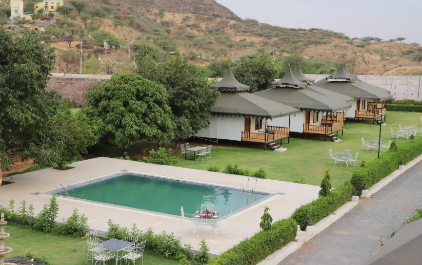 The-Glorious-Hills-Resort-Pushkar-swimming-pool
