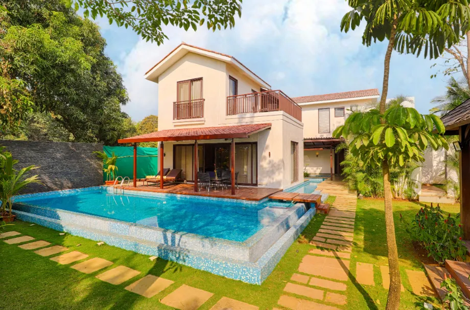 Tropicana-Resort-Spa-Alibaug-swimmingpool