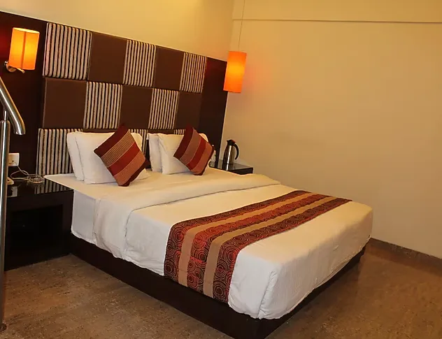 Valley-View-Beacon-Resort-Mahabaleshwar-royal-duplex-suite