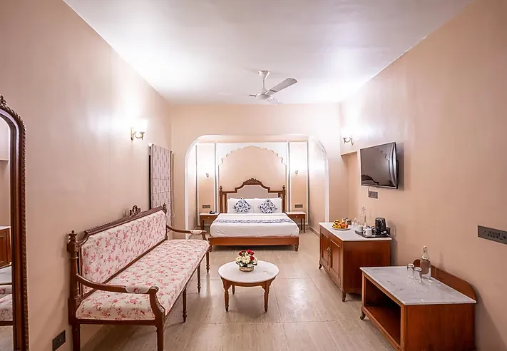 juSTa-Alwar-Bagh-Resort-Sariska-royalroom