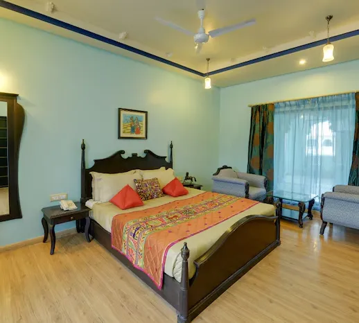 lake-nahargarh-palace-chittorgarh-deluxe-room
