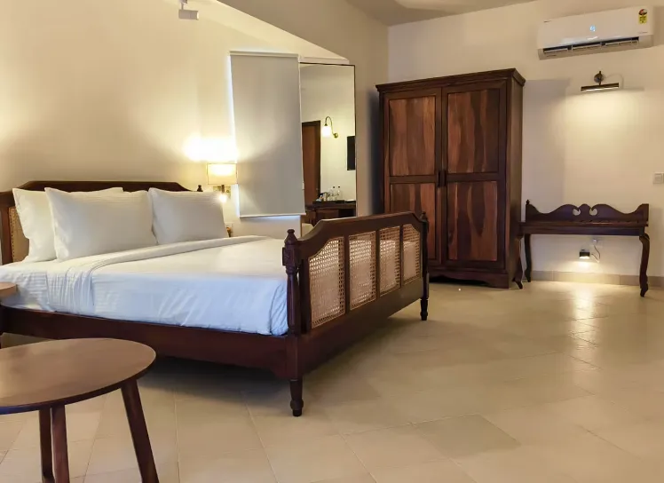 Amritara-Serenity-Salaulim-room