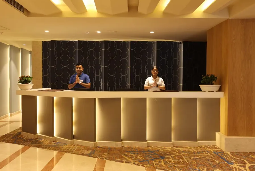 Citadel-Sarovar-Portico-Bengaluru-reception