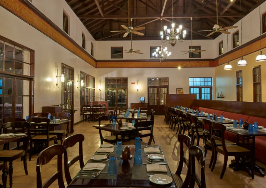 Club-Mahindra-Madikeri-Resort-and-SPA-restaurant