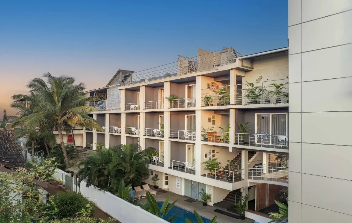 Echo-Samara-entrance