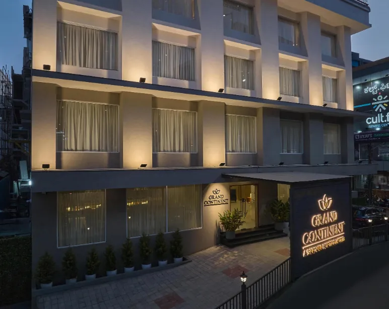 GRAND-CONTINENT-HEBBAL-entrance