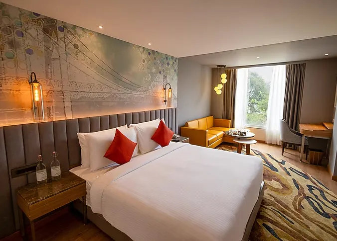 Golden-Tulip-Bhopal-deluxe-room-1doublebed