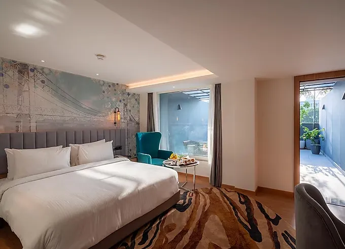 Golden-Tulip-Bhopal-executive-room-privateterrace
