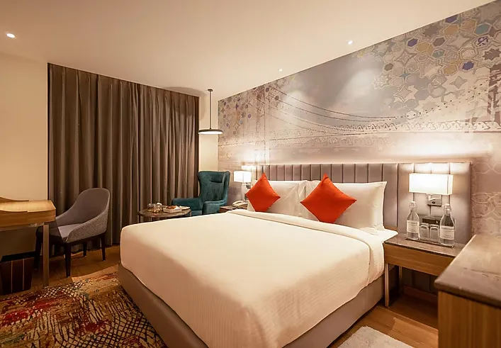 Golden-Tulip-Bhopal-superior-room